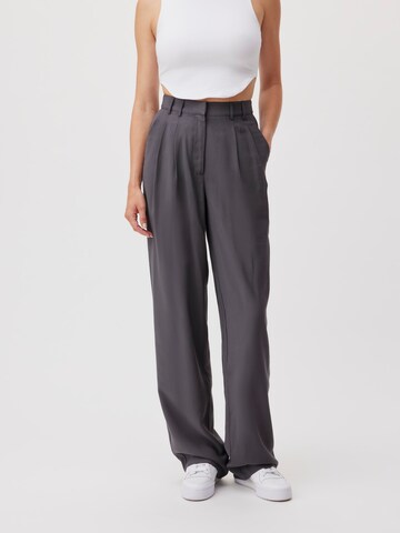 LeGer by Lena Gercke Wide leg Pleat-front trousers 'Draco' in Grey: front