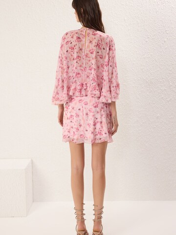 Robe Trendyol en rose