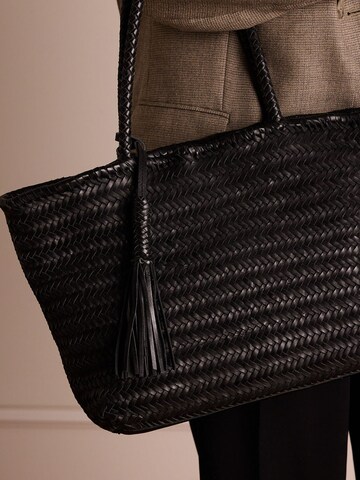 MANFIELD Handbag in Black