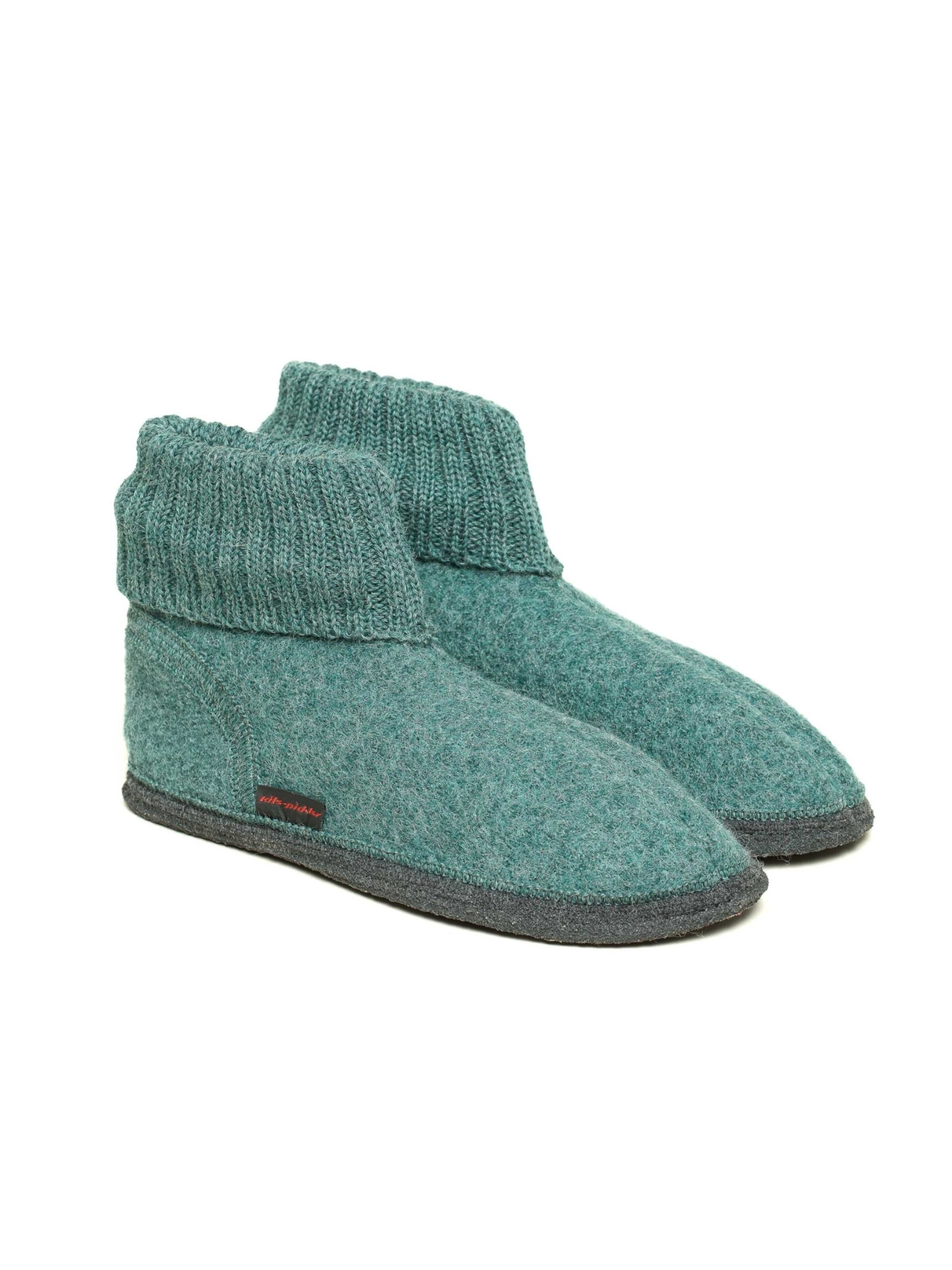 kitz-pichler Slippers 'Hüttenschuh Oetz' in Green