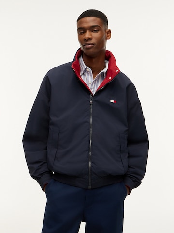 TOMMY HILFIGER Tussenjas in Rood