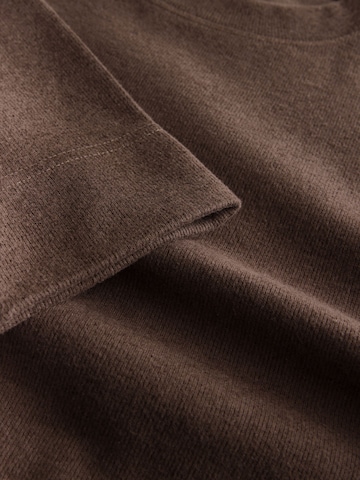 Next Strickkleid in Braun