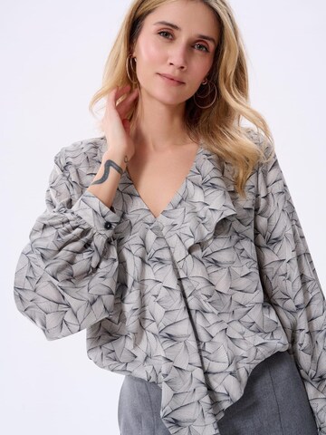 Blue Shadow Blouse in Black
