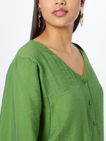 COMMA - Blusa en verde