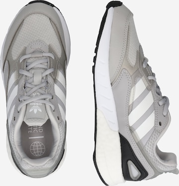 ADIDAS ORIGINALS - Zapatillas de running en gris