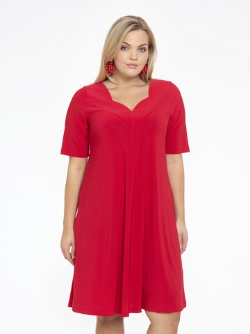 Yoek Dress 'Dolce' in Red: front