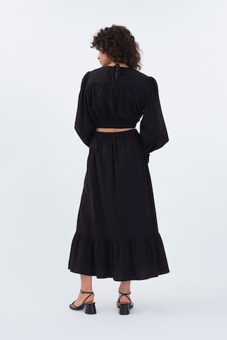 Aligne Skirt in Black
