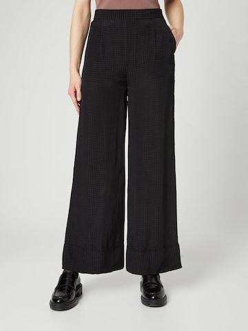 Guido Maria Kretschmer Collection Pleat-front trousers 'Mira' in Black: front