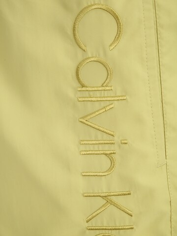 Calvin Klein Swimwear Kratke kopalne hlače | rumena barva