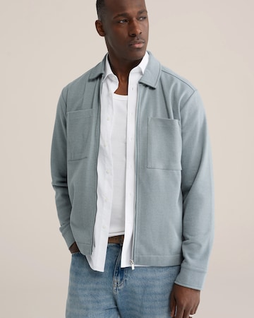 Geacă de primăvară-toamnă de la WE Fashion pe albastru: față