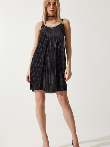 Robe Happiness İstanbul en noir