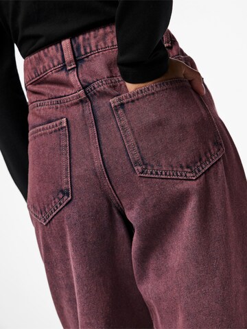 PIECES Loosefit Jeans 'PCDria' in Rot