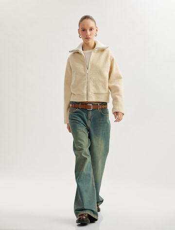 Koton Jacke in Beige