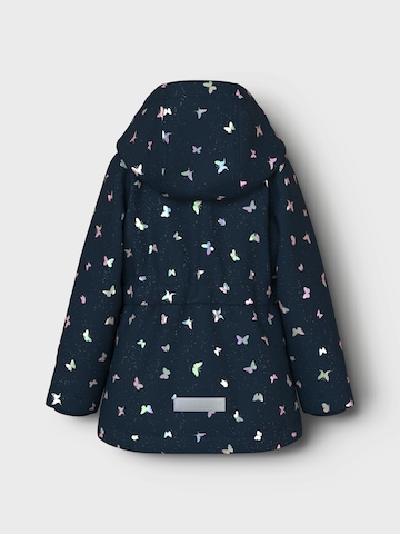 NAME IT Jacke 'NMFMAXI LI JACKET FOIL AOP' in Blau