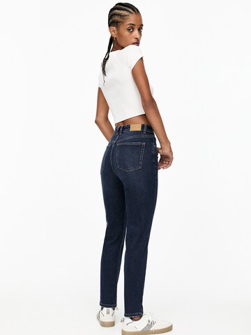 Pull&Bear regular Jeans i blå