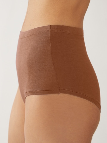 ARMEDANGELS Boyshorts ' BIRTAA ' in Brown