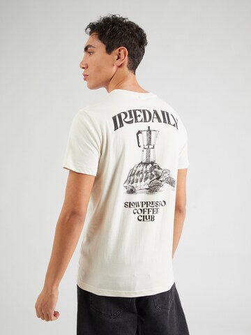 T-Shirt 'Slowpresso' Iriedaily en blanc