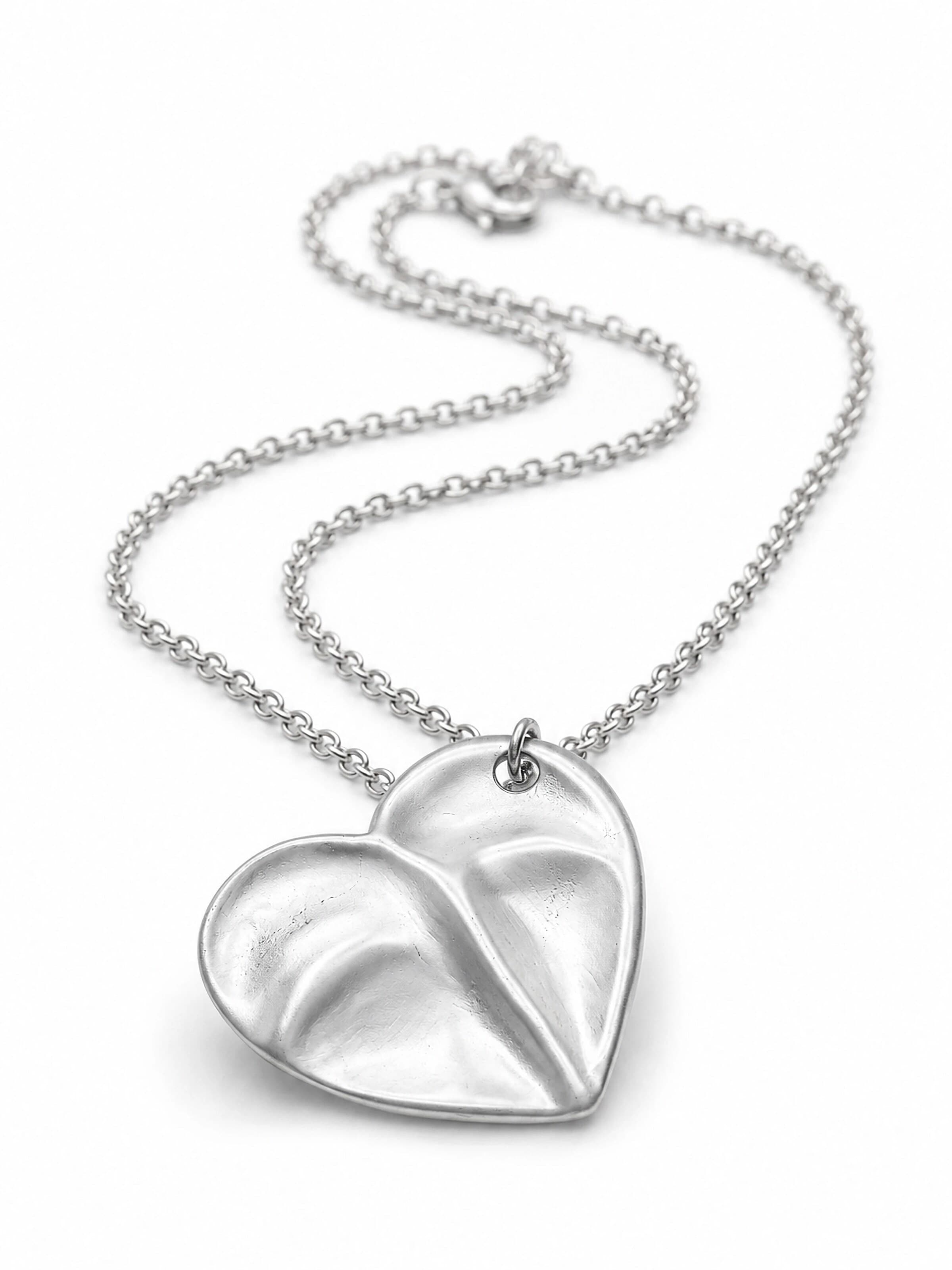 COLLEZIONE ALESSANDRO Necklace 'Cuore' in Silver: front