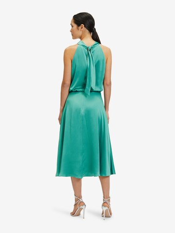 Robe de cocktail Vera Mont en vert