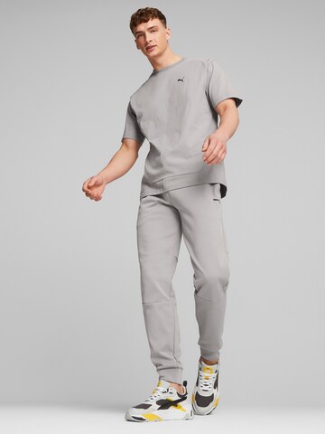 T-Shirt fonctionnel PUMA en gris