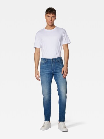 Mavi Tapered Jeans 'CHRIS' in Blau