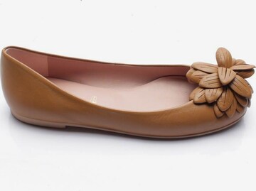 PRETTY BALLERINAS Flats & Loafers in 37,5 in Brown: front