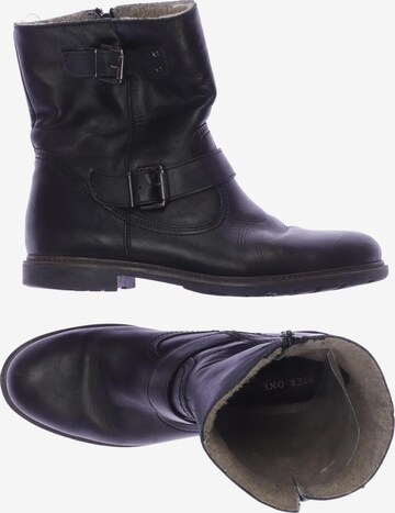 Pier One Stiefelette 41 in Schwarz: predná strana