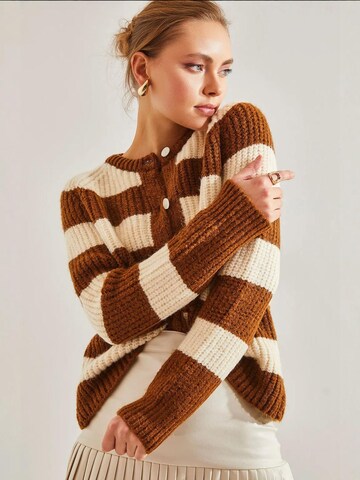 Bianco Lucci Strickjacke in Braun