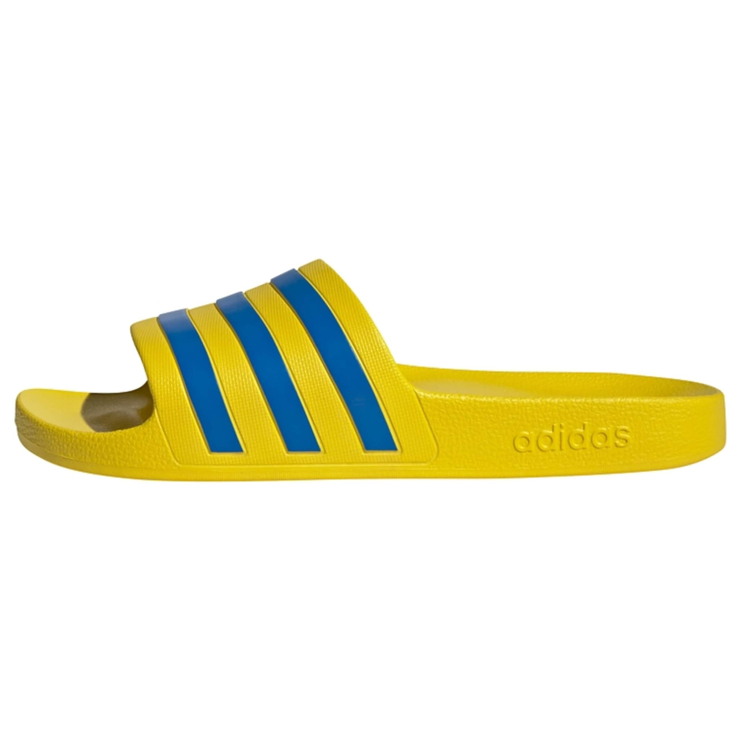 Claquettes / Tongs 'Adilette Aqua' ADIDAS PERFORMANCE en jaune : devant
