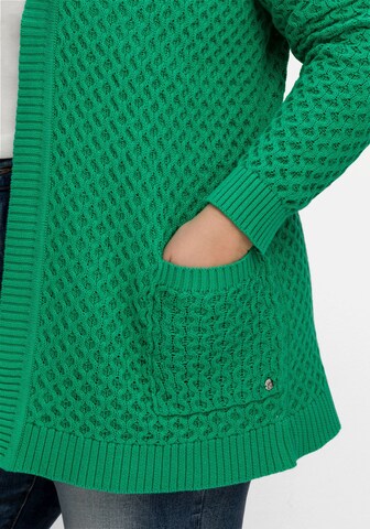 SHEEGO Knit Cardigan in Green