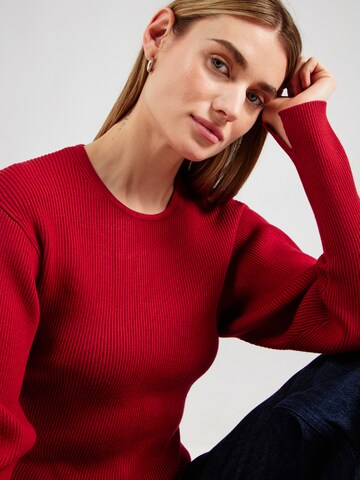 Pullover di & Other Stories in rosso