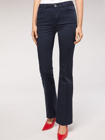 CALZEDONIA Flared Jeans in Blue: front