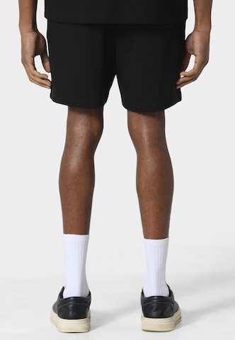 Pas De Monaco Loose fit Pants 'Cascade' in Black