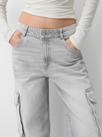 regular Jeans cargo di Bershka in grigio