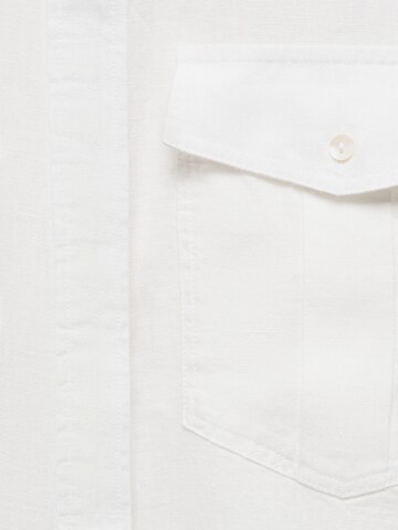 Bluză 'PACHA' de la MANGO pe alb