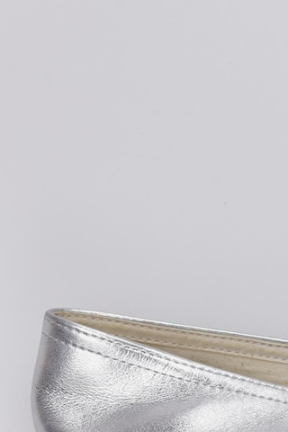 SPM Flats & Loafers in 36 in Silver