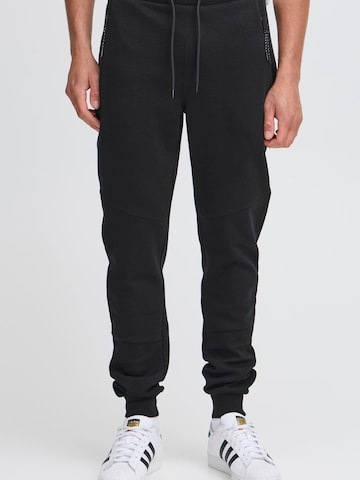 !Solid Regular Trousers in Black