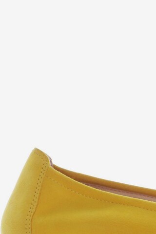 UNISA Flats & Loafers in 35 in Yellow