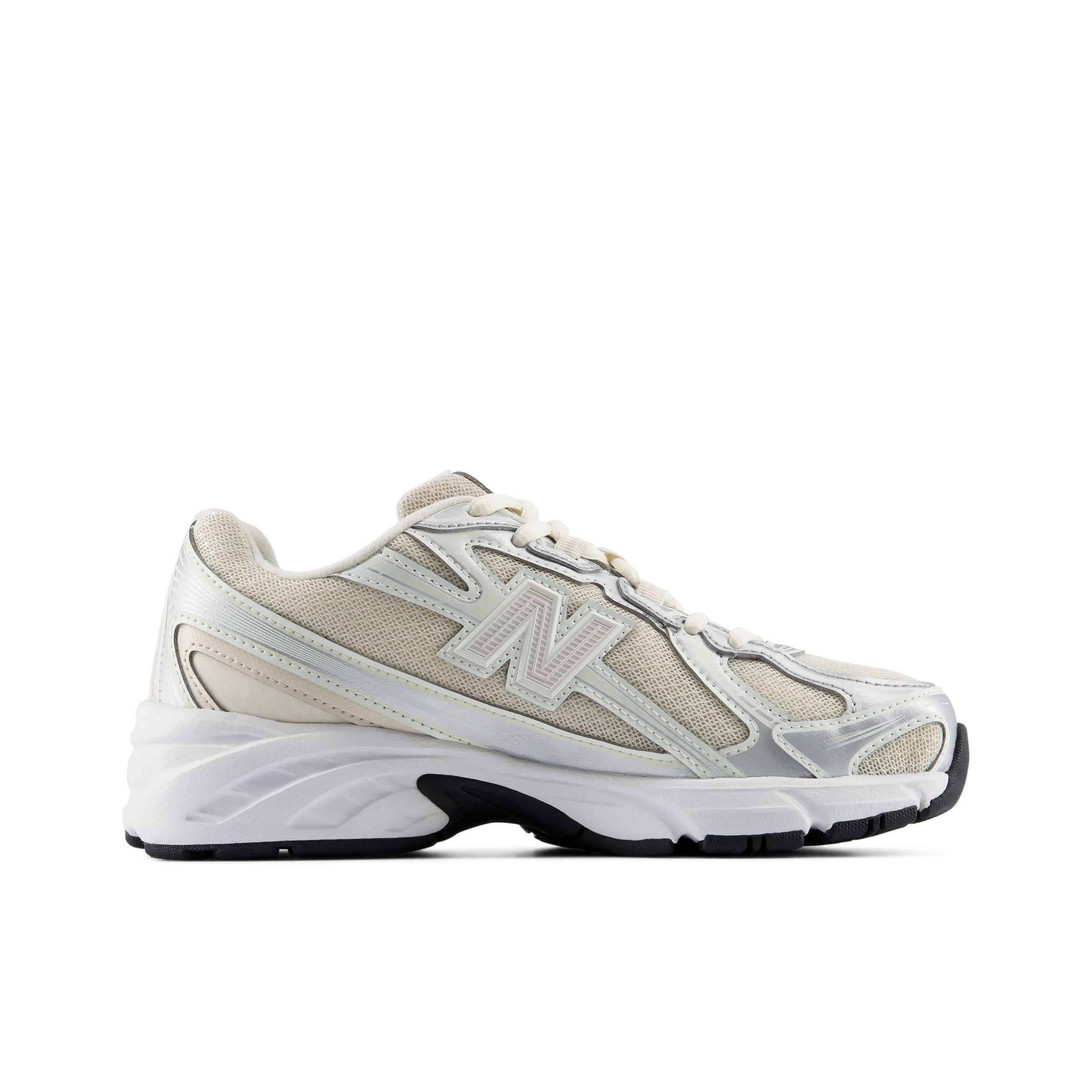 new balance Trainers '740' in Beige