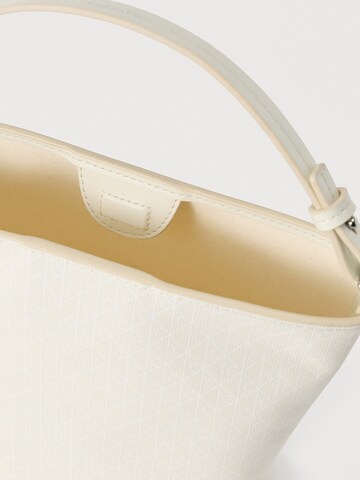 Geantă tip sac de la Calvin Klein pe maro