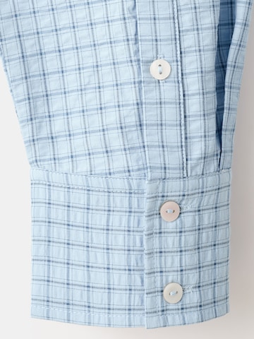 Bluză 'IRUYA' de la MANGO pe albastru