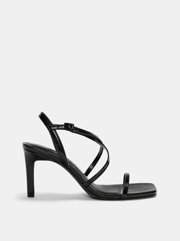Pull&Bear Sandale in Schwarz