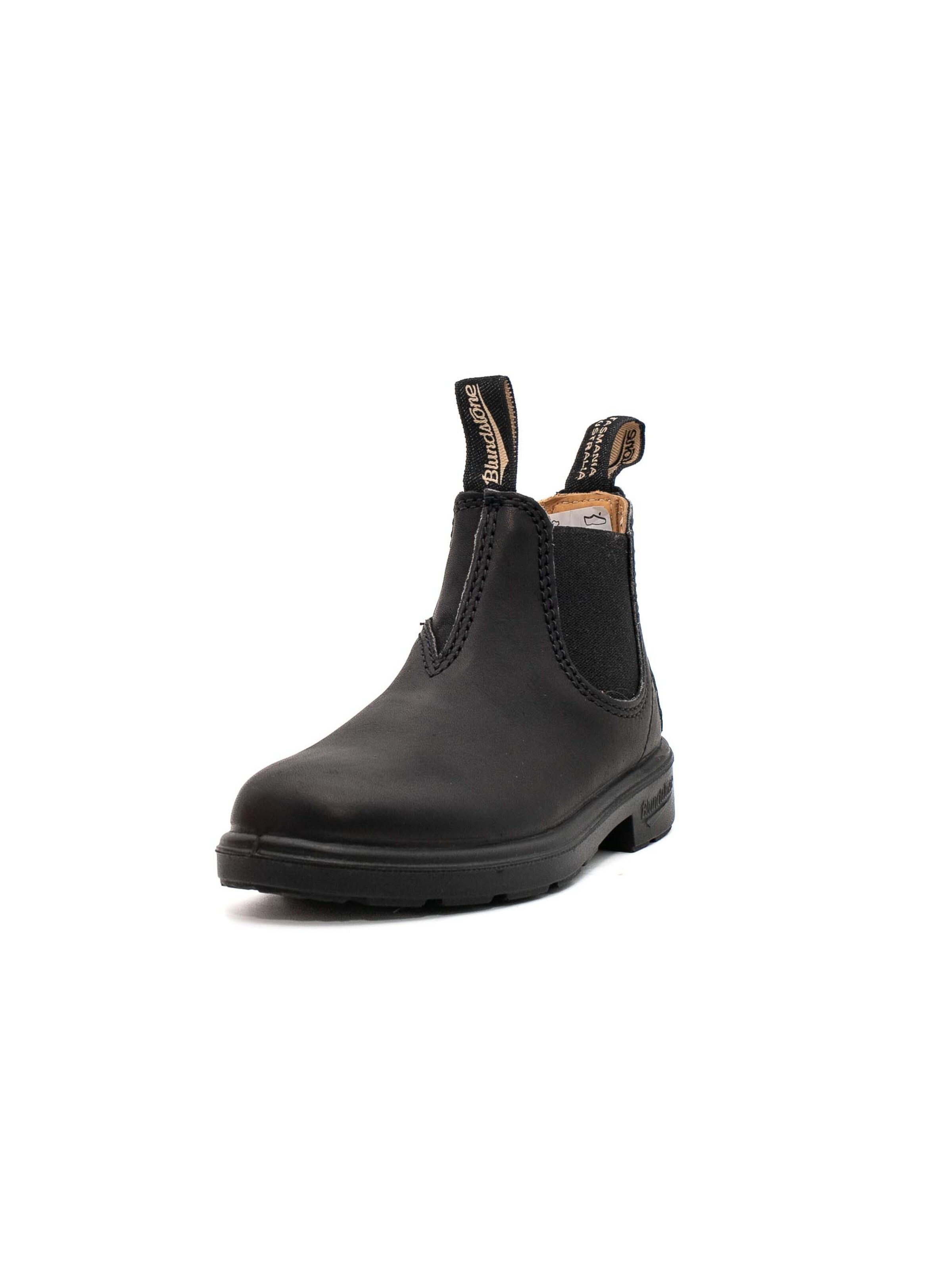 Blundstone Boot in Black: front
