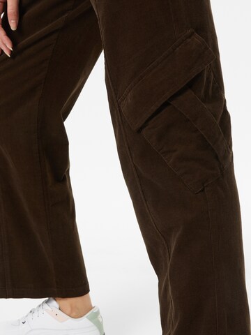 NEON & NYLON Regular Cargo Pants 'Ara' in Brown