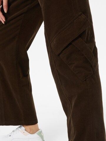 NEON & NYLON Regular Cargo trousers 'ARA' in Brown