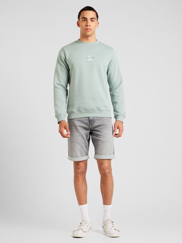 Calvin Klein Jeans Sweatshirt in Grün