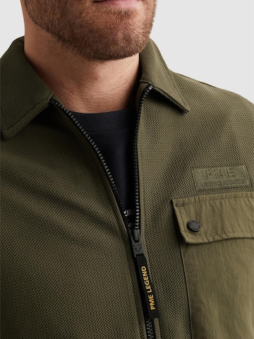 PME Legend - Chaqueta de entretiempo 'PME LEGEND - Shirt jacket with  zipper closure and badge' en verde