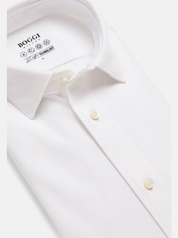 Coupe regular Chemise Boggi Milano en blanc