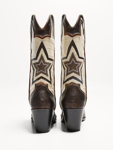 Bershka Cowboystiefel in Braun