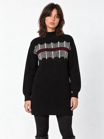 RYVAN Dress in Black